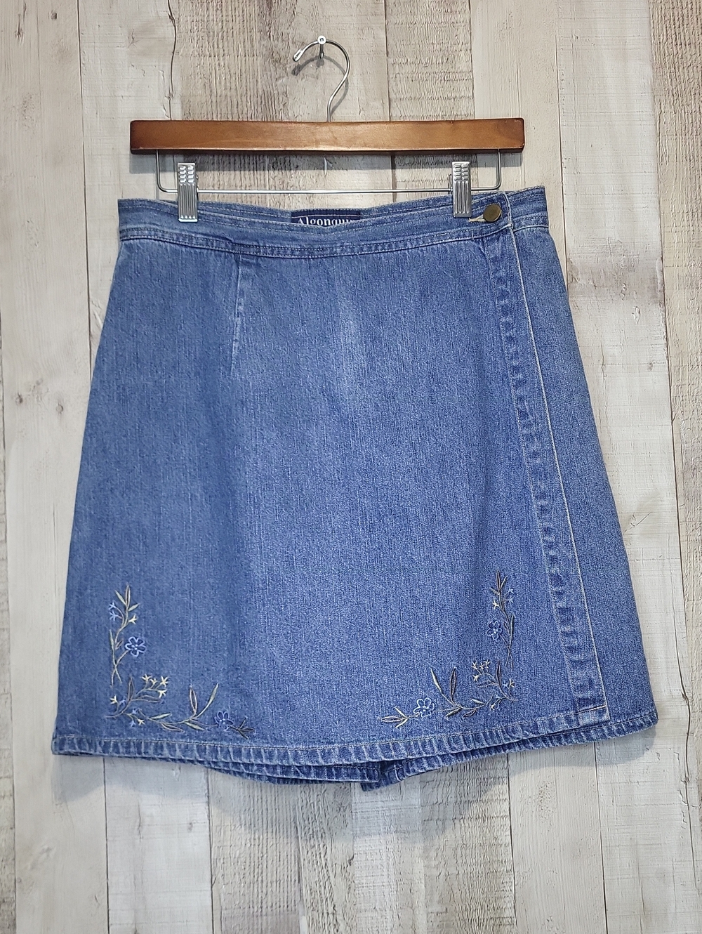 Vintage Blue Denim Skort with Floral Embroidery. Size 12